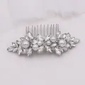Elegante zilveren bruidshaarkam met marquise geslepen glas-strass en witte parels - Zilver