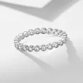 Elegante anello minimalista in argento sterling S925 con pietre di zircone scintillanti - US 5 / Argento