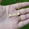 Λεπτομέρεια χρυσού κολιέ Mama από ατσάλι τιτανίου με μενταγιόν σε σχήμα καρδιάς. - Χρυσός 18K / Χρώμα Ατσαλιού