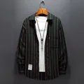 Camicia da uomo a righe verticali verde scuro a maniche lunghe, vestibilità comoda - M / Verde Scuro