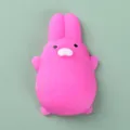 Hochwertiges rosa Kaninchen Mochi Squishy Spielzeug zur Stressbewältigung im Büro - Rosaroter Fröhlicher Hase