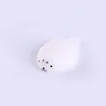 Süßes weißes Seehund-Mochi-Quetschspielzeug zum Stressabbau und für sensorisches Spiel - Weiße Robbe