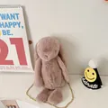 Kawaii Plüsch Hase Puppe Umhängetasche mit einem eleganten goldenen Kettenriemen - Khaki