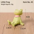 Figura de rana en miniatura de resina verde pintada a mano con bufanda rosa - Ranita (45)