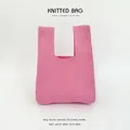 Elegante borsa da polso in maglia rosa fatta a mano per regali e uso quotidiano - Rosa Intenso