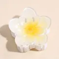 Sweet gradient white and yellow flower hair claw clip with a translucent resin finish - Gradient Yellow