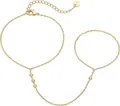Dettaglio di un bracciale a mano minimalista placcato oro 16k con anello e perle. - 16K / Decorazione a Sfere Rotonde (Stile 2)