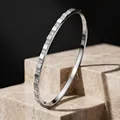 Elegante brazalete de acero inoxidable plateado con brillantes circonitas de corte cuadrado - Estilo de Piedra Cuadrada Plata (44-C-8)