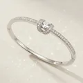 Elegante bracciale rigido in rame argentato con zirconi brillanti e design a fibbia - Bracciale a Cerchio con Sigillo Quadrato a Stella (BS-J5656S) / Argento