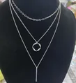 Collana argentata a tre strati con ciondoli cerchio ritorto e barra verticale per donna - Catena Ovale A Bastoncino D'argento Catena A O