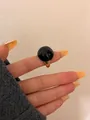 Anello aperto vintage stile guscio d'uovo nero con finitura in smalto lucido da donna - Nero (R-558)
