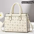 Elegante borsa tote monogramma crema con dettagli dorati e manici - 29*12*22cm / Bianco Sporco