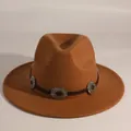 Vintage camel felt fedora hat with leather band and decorative silver flower buckles - M (56-58cm) / Camel