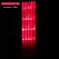 Detailopname van vijf grote rode LED-lichtstaven voor concerten en evenementen - Rode Middelgrote Stick