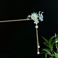 Eleganter goldener Haarstab mit blauer Emaille-Schmetterling und Perlenquaste für Hanfu - Blaugrüner Emaille Schmetterling Stil (2631)