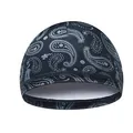 Nahaufnahme einer schwarzen Outdoor-Sport-Radmütze mit feinem Paisley-Musterdruck - Einheitsgröße / Dunkelgrau