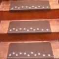 Marchettes d'escalier marron antidérapantes avec motif de pattes blanches pour la maison - 55*22*4.5cm / café