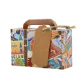 Caja de regalo retro de papel kraft con forma de maleta y estampados de pegatinas de viaje - Kraft (Sello de Viaje)