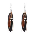 Boucles d'oreilles bohèmes en plumes avec perles et glands en daim de style ethnique - Noir