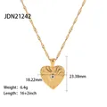 Collar con colgante de corazón de acero inoxidable dorado con espiral y cristal - Estilo de Corazón Radiante con Diamantes de Imitación (JDN21242)