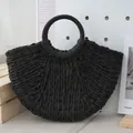 Bolso de mano de paja tejida negra en forma de media luna para la moda de verano - Negro