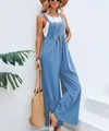 Modische hellblaue Latzhose mit weitem Bein für Damen im entspannten Sommer-Look - Hellblau
