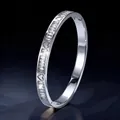 Eleganter silberner Edelstahl-Armreif mit Herz-Gravur und Baguette-Kristallbesatz für Damen - Silber Herz Zirkonia Stil (44乙-E-7)