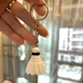 Creatieve witte badminton shuttle sleutelhanger met realistische veer details - Wit badminton / 2cm