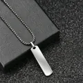 Collana da uomo con pendente a barra rettangolare in acciaio inossidabile lucido e catena nera - Argento