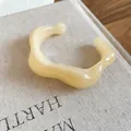 Retro irregular wide-band resin bangle in a creamy beige finish for a chic Maillard look - Beige
