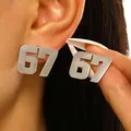Orecchini a perno rétro in acciaio inossidabile numero 67 argento per fan di baseball - Orecchini a Bottone Numero 67 / Argento
