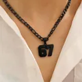 Collana con ciondolo numero 67 in acciaio inossidabile nero su catena Figaro stile vintage - Collana con Pendente Numero 67 / Nero
