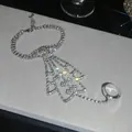 Elegante pulsera de anillo de mano plateada con brillantes acentos de diamantes de imitación - 52# Pulsera
