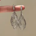 Eleganti orecchini pendenti marquise argentati a strati con pietre brillanti per donna - Stile a Gancio / Argento