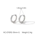 Detailweergave van titaniumstalen creolen met een afmeting van 1,48 cm en 2,4 g gewicht. - Minimalistische Eenvoudige Oorringstijl (HC-E11092-10mm-S) / 10mm / Zilver