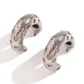 Minimalistische silberne Herz-Creolen aus Edelstahl für Damen - Hohles Herz Stil (E7567) / Silber