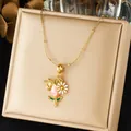Vergoldete Edelstahlhalskette mit farbenfrohen Emaille-Blumen- und Bienenanhängern - Biene Gänseblümchen Stil (N4371) / Gold