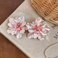 Elegant pearly pink metal flower earrings with rhinestone center in vintage style - Silver Pin Flower Style (HE33090) / Gold, Pink