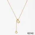 Goldene Edelstahl-Halskette mit zwei verstellbaren Herz-Perlmutt-Anhängern. - Goldene Herzkette (K2142) / Gold