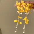 Pendientes largos de flores amarillas con borlas de cristal para vacaciones de playa - Estilo 1 (Poste Plata)