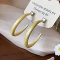 Pendientes de aro en forma de C de esmalte amarillo con circonita para mujer - Estilo en Forma de C / Grande / Amarillo