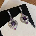 Pendientes colgantes de estilo corte retro con circón morado cuadrado y acabado plateado - Cuadrado Azul (HE31970-HE31990) / Plateado
