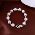 Detailansicht eines Vintage-Perlenarmbands mit luxuriösem Zirkonia-Verschluss - Verriegelung Ring Schnalle (HB6029)