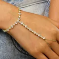 Élégant bracelet bague plaqué or avec cristaux carrés, bijoux de main de luxe femme - Chaîne de Pierres Carrées (10 Finition Or 14K)