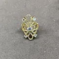 Vintage 18k gold plated filigree ring with sparkling round cubic zirconia stones - Gold