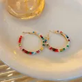 Elegante goldene Creolen mit bunten Glasperlen und hochwertigen Silbersteckern für Damen. - Mehrfarbiger Runder Stil (Style 2) / Gold-Mehrfarbig