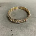 Elegante bracciale rigido aperto elastico multistrato dorato con diamanti scintillanti - Stile Rombo Multistrato Strass / Oro