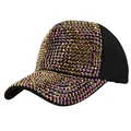 Detailopname van een zwarte honkbalpet volledig bedekt met schitterende strass-steentjes. - M (56-58cm) / Zwart Iriserende Strass