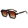 Klassische Doppelsteg-Quadrat-Sonnenbrille mit schwarzem Rahmen und Tortoise-Bügeln - Wie abgebildet / C3-Mattschwarzer Rahmen schwarzer Schildpatt-Bügel-Doppelter Teefarbene Gläser