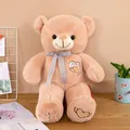 Peluche ours en peluche beige doux avec nœud papillon gris et jolie broderie de cœur - Ours Câlin Marron / 55 cm